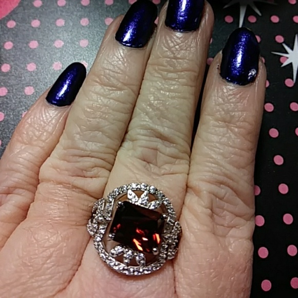 SOLD Sz7 Garnet and sapphire ring Sterling silver - Picture 4 of 4